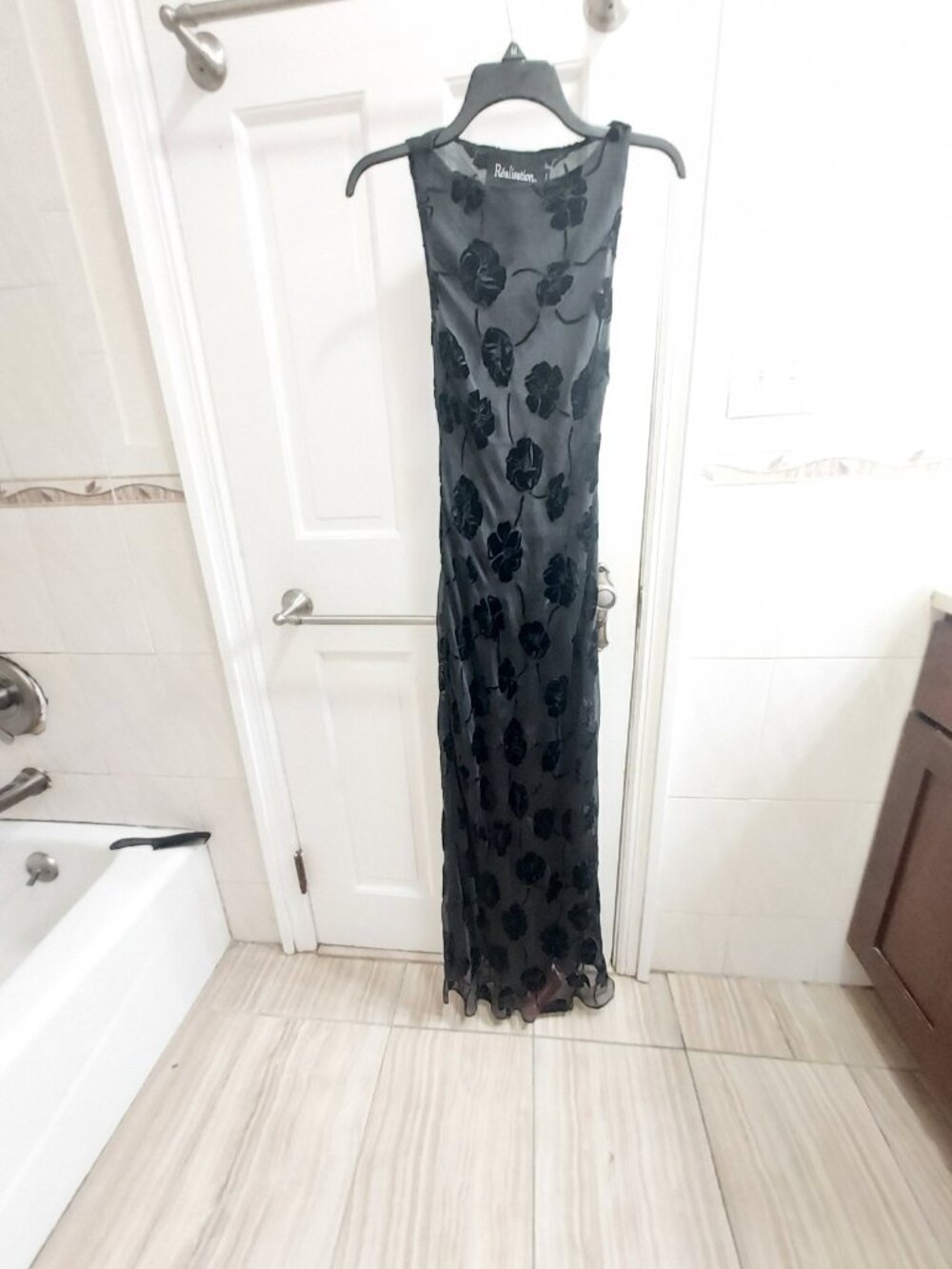 Realisation Par The Carla Lily Devoré Noir Black Floral Sleeveless Dress
